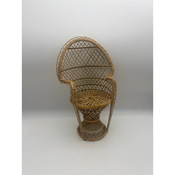 Vintage Boho Large Peacock Wicker Plant Stand Doll Chair Home Decor - Picture 1 of 12